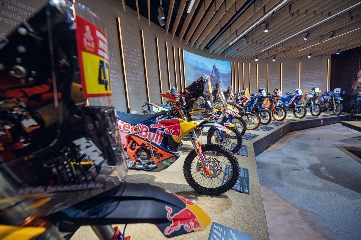 KTM: alla Motohall la mostra "Legends of Dakar"